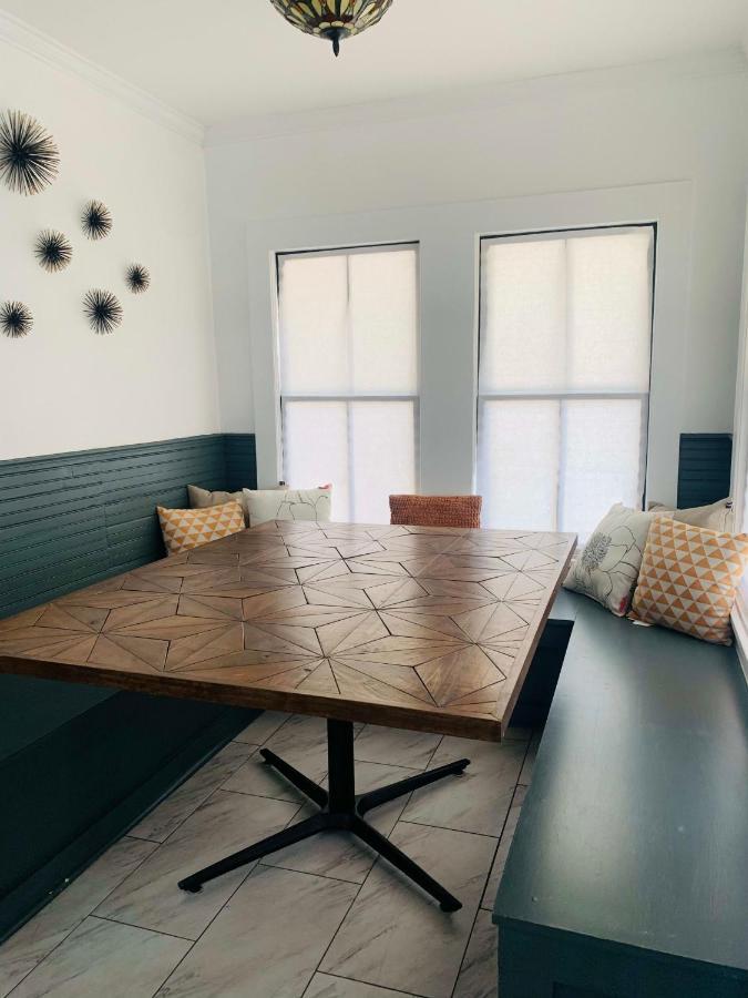 Private Room Downtown - Full House Access Lafayette Bagian luar foto